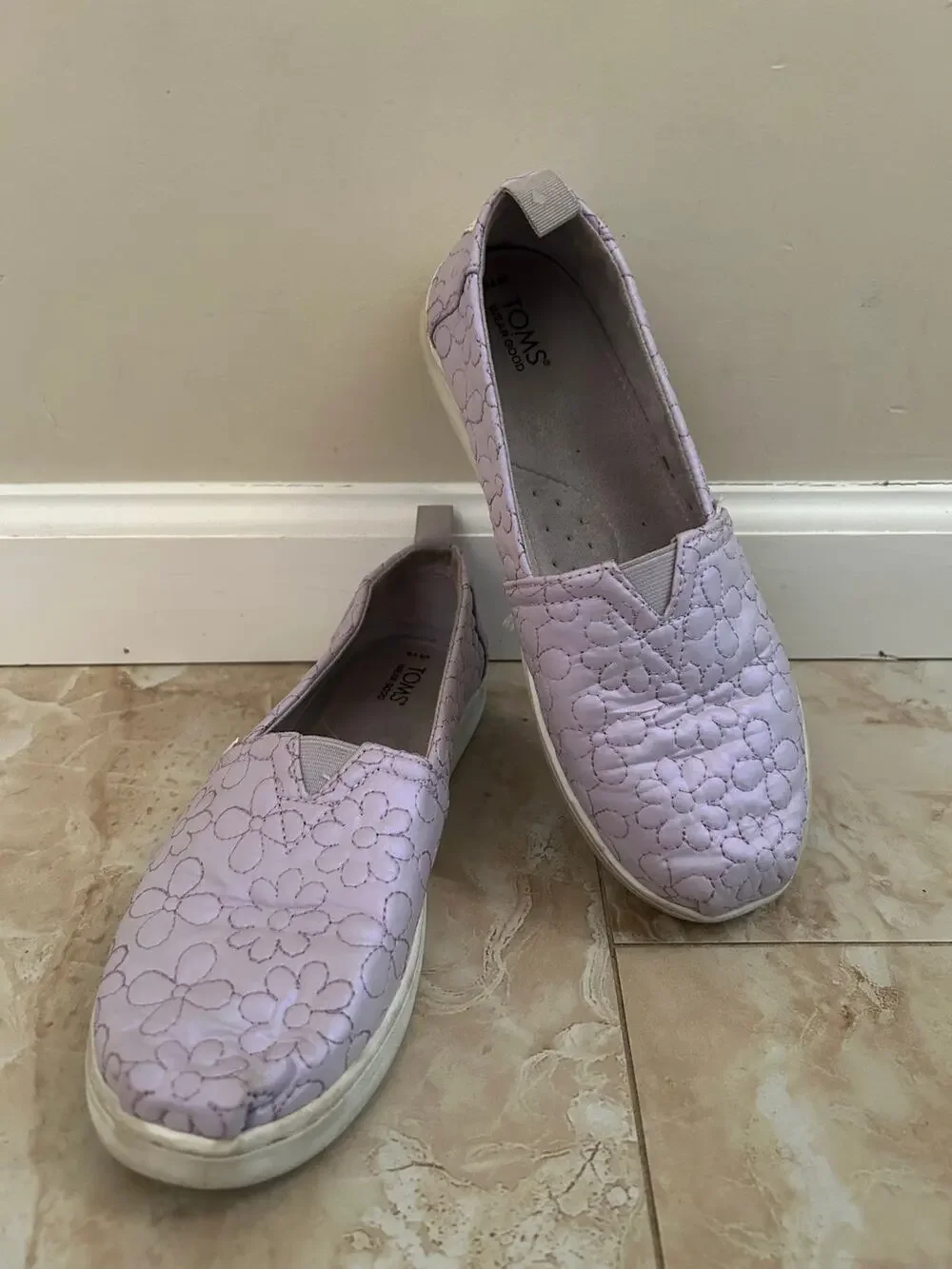 Toms Youth 5 Misty Lilac Iridescent Quilted Daisy Alpargata Shoes Fits W 6.5